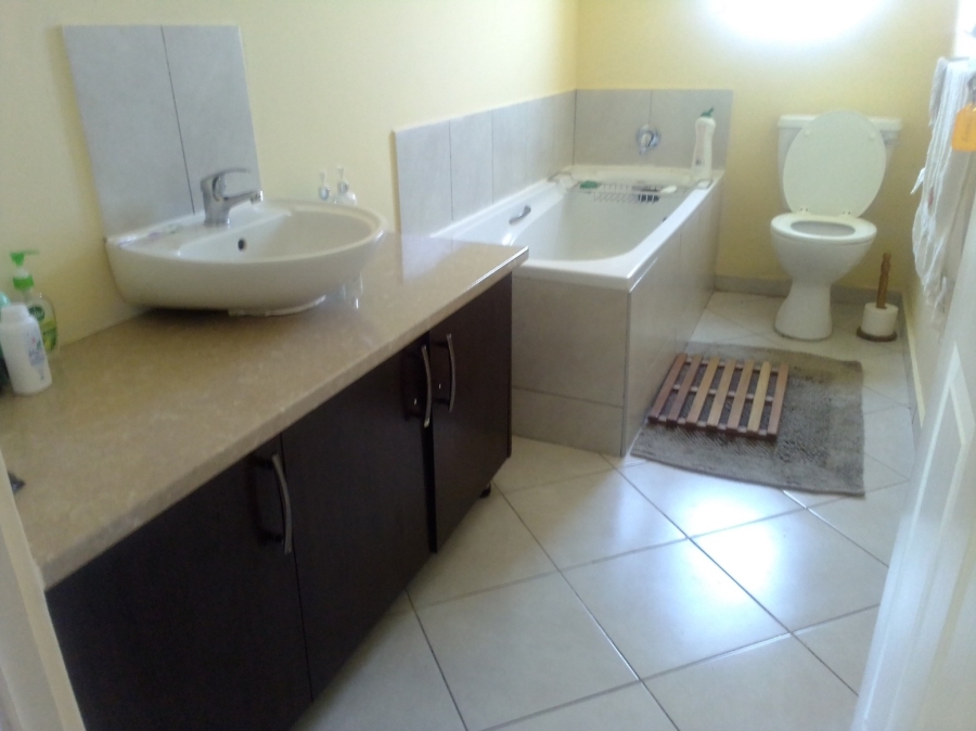 3 Bedroom Property for Sale in Kidds Beach Eastern Cape